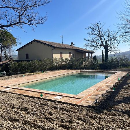 Ca' Le Cerque, Villa Surrounded By The Marche Nature Фосомброне Екстериор снимка