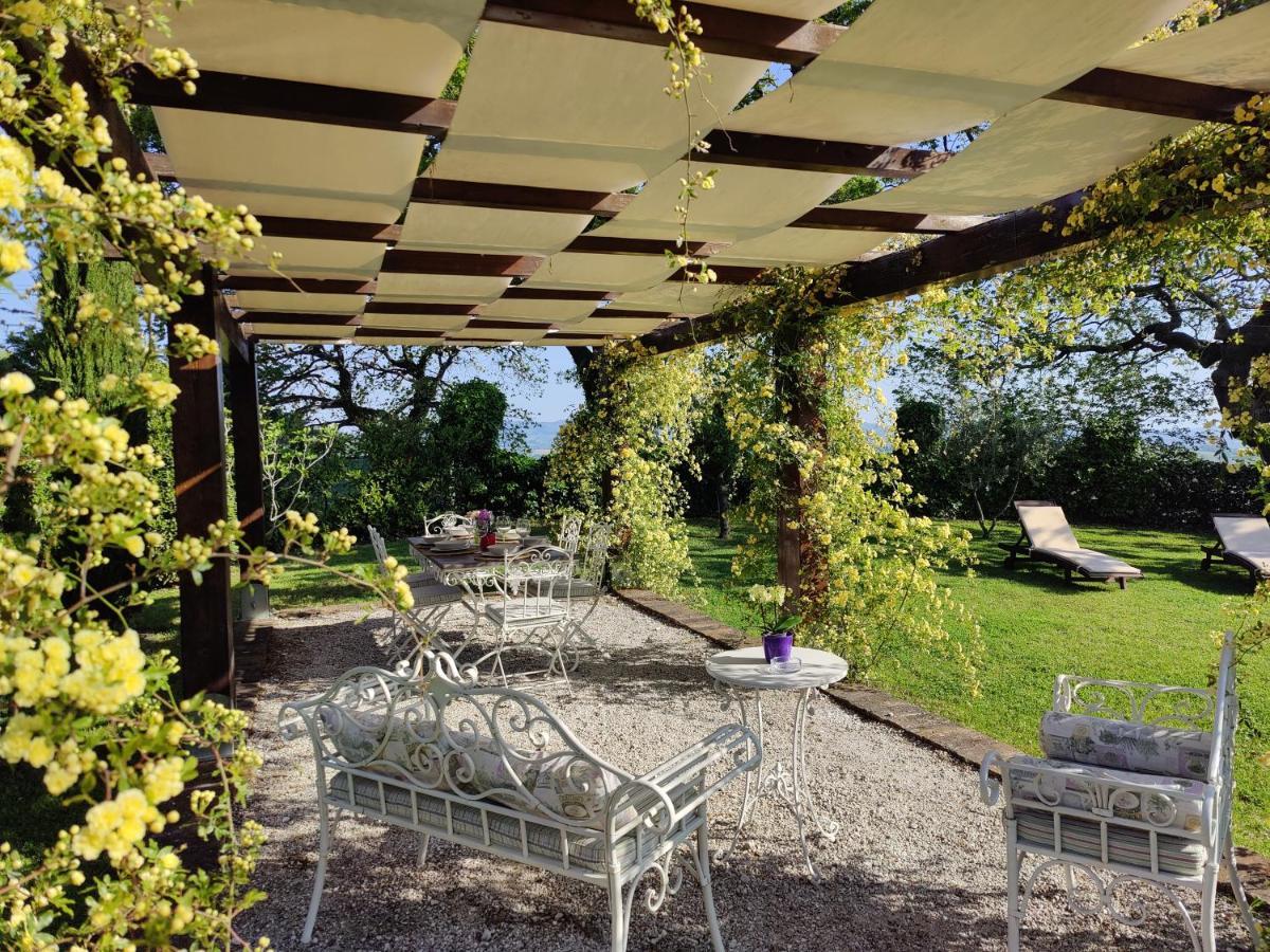 Ca' Le Cerque, Villa Surrounded By The Marche Nature Фосомброне Екстериор снимка